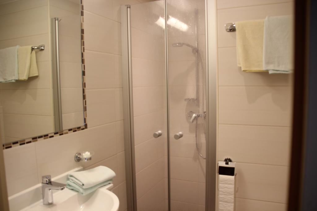 Gasthof Pension Berghof Hippach Ngoại thất bức ảnh